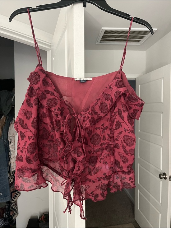 American Eagle Outfitters Tops - American Eagle Outfitters Berry Floral Ruffle Tie-Front Camisole